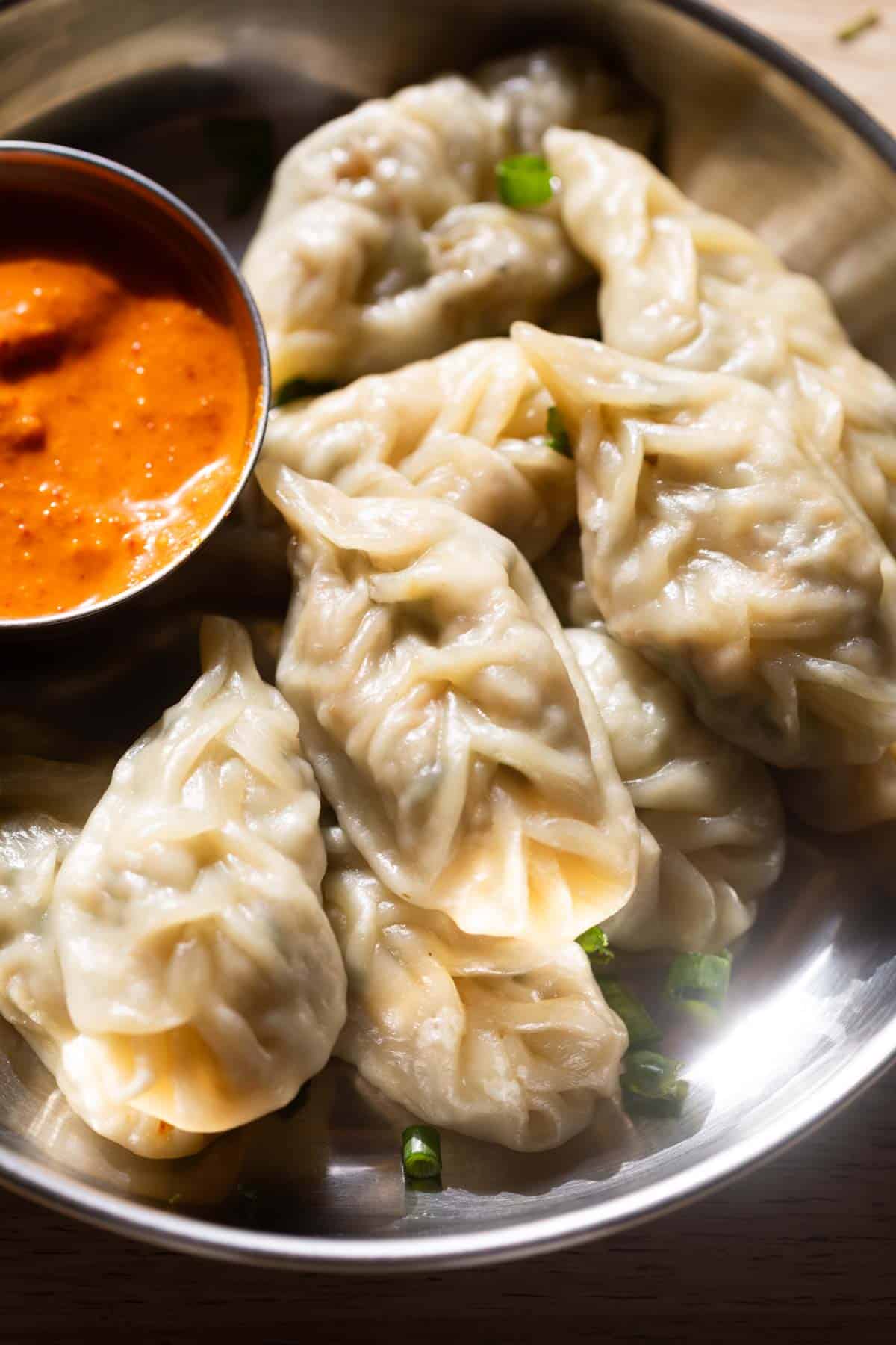 Momos